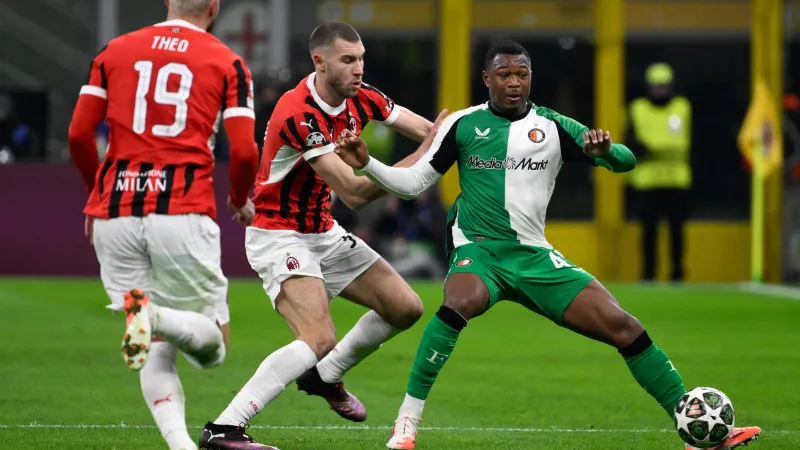 'Redmond verlaat Feyenoord voor de Premier League'