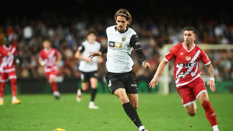 'Eerste bod Feyenoord op Gąsiorowski ver weg van vraagprijs Valencia CF'