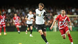'Eerste bod Feyenoord op Gąsiorowski ver weg van vraagprijs Valencia CF'