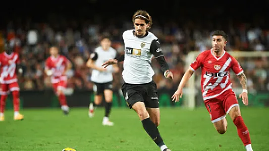 'Eerste bod Feyenoord op Gąsiorowski ver weg van vraagprijs Valencia CF'