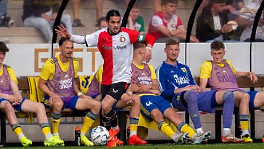 'SL Benfica wil dat Feyenoord vraagprijs verlaagt'
