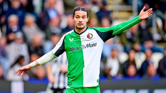 Kritiek op Hadj Moussa: 'Ik zie nu weer dezelfde trekjes als bij Vitesse'