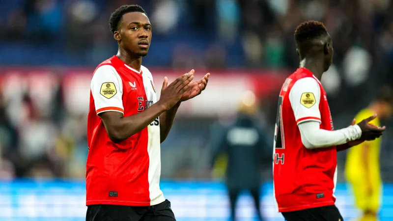 Driessen fileert eventuele transfer: 'Die zijn er niet voor het belang van die jongen'