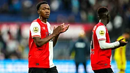 Driessen fileert eventuele transfer: 'Die zijn er niet voor het belang van die jongen'