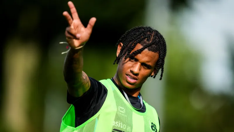 Benita is geen Feyenoorder meer: 'Maar goed, ik moet ook aan mijn carrière denken'