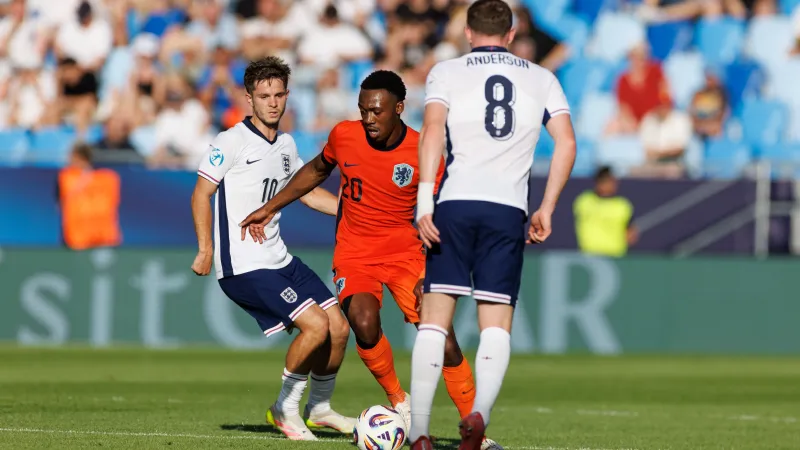VI: 'Milambo maakt stap naar Premier League, dit is wat Feyenoord krijgt'