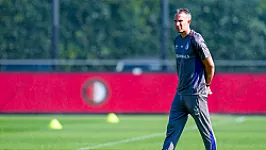 Van Persie: 'Kampioen willen worden moeten we in alles wat we doen uitstralen'