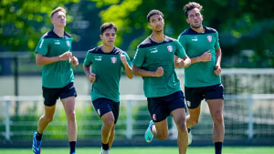 'Contract met jonge aanvaller ontbonden door Feyenoord'