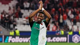 Van Varkenoord naar de Champions League; Milambo bedankt Feyenoord en maakt stap naar de Premier League