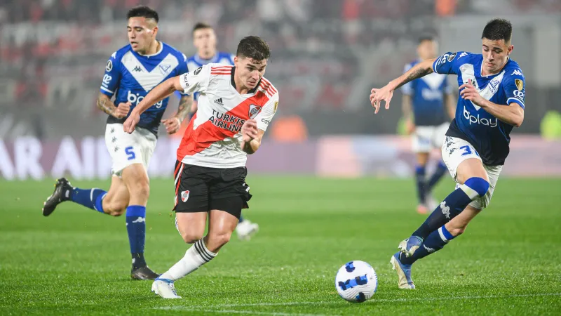 'Feyenoord lijkt alsnog mis te grijpen voor verdediger'