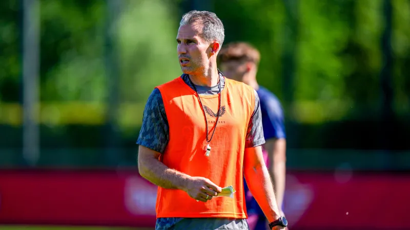 Van Persie: 'Hij had kunnen spelen, maar risico wilden we vandaag niet nemen'
