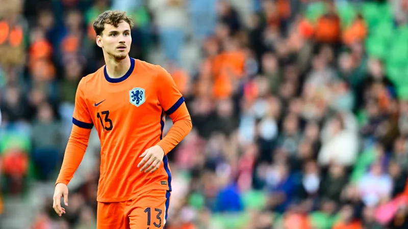 'Feyenoord pakt door en doet bod op Van den Berg'