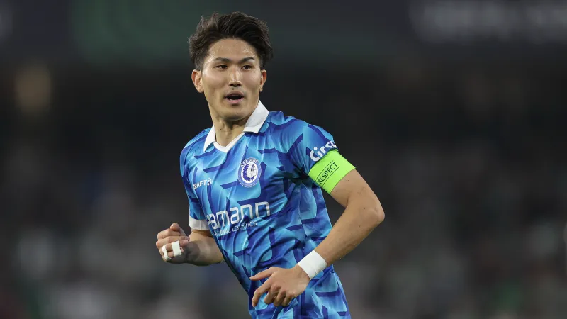 Watanabe: 'Ik ben ontzettend blij dat het rond is en ik officieel Feyenoorder ben'
