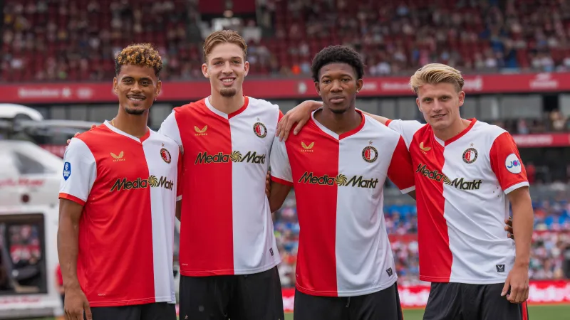 PraatMee | Hoe vind jij tot op heden de transferperiode voor Feyenoord
