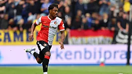 'Go Ahead Eagles hoopt op komst Slory, ook andere Eredivisie-club hoopt op komst aanvaller'