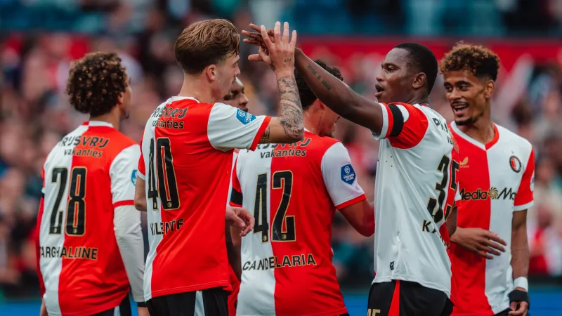 'Hoewel ik weinig waarde hecht aan oefenduels, was ik vanmiddag in de Kuip blij verrast'