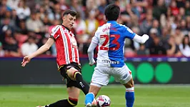 VI: 'Feyenoord betaalt 6,9 miljoen euro voor Ahmedhodžić'