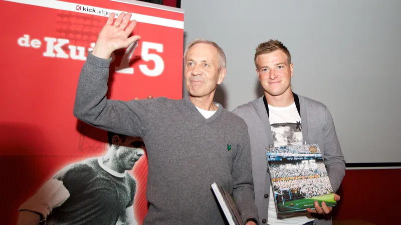 Feyenoord speelt woensdag met rouwbanden vanwege overlijden Kindvall, voor aftrap minuut applaus