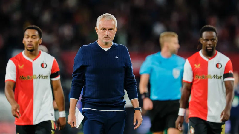 Prikkelend advies voor Feyenoord: 'Ga terug naar de basis'