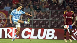 Zechiël na eerste goal bij FC Utrecht: ‘Wil dragende speler worden en slagen bij Feyenoord’