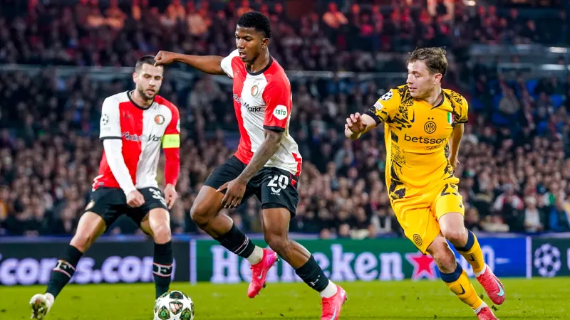 Jeyland Mitchell terug op het trainingsveld