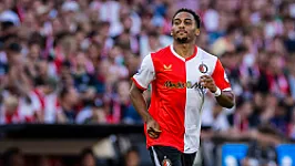 PraatMee | Wat moet Feyenoord doen met Timber, verkopen of behouden?