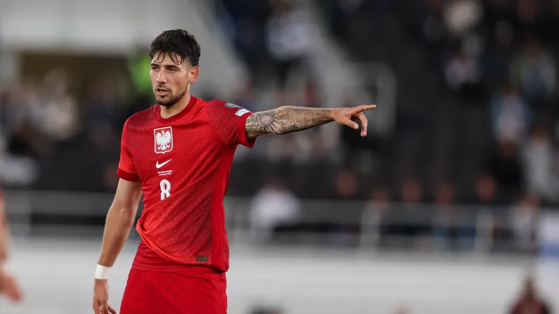 'Moder lijkt niet te gaan spelen voor Polen, Feyenoord geeft geen groen licht'