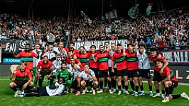 Opmerkelijk | Koploper NEC, dapper FC Groningen