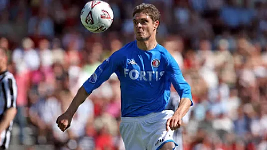 Feyenoords zoektocht naar een spits: hoop of herhaling van fouten