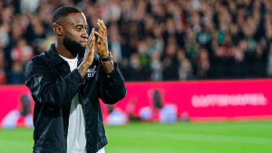 Duidelijke boodschap van Geertruida richting Feyenoord: 'Jaja honderd procent'