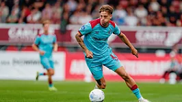Valente legt uit waarom hij ondanks het grote aantal middenvelders toch voor Feyenoord koos
