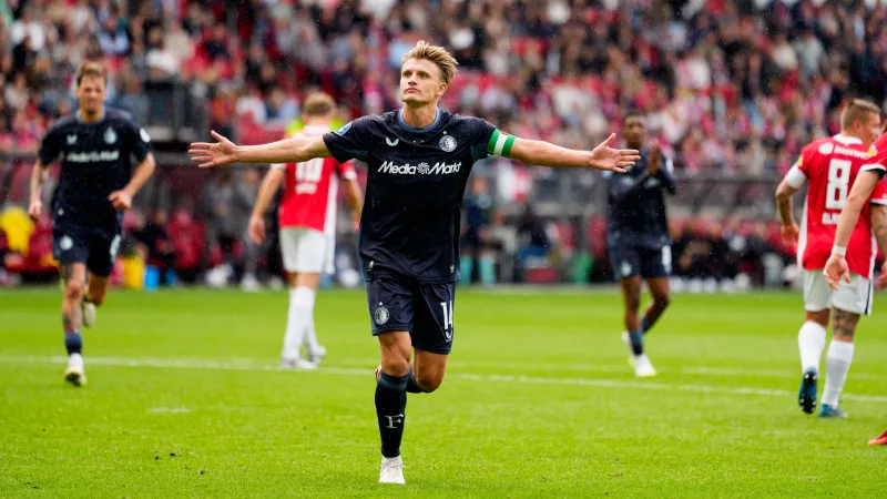 UITGELICHT | Feyenoord laat dure punten liggen: cijfers tonen wie écht de baas was in Alkmaar
