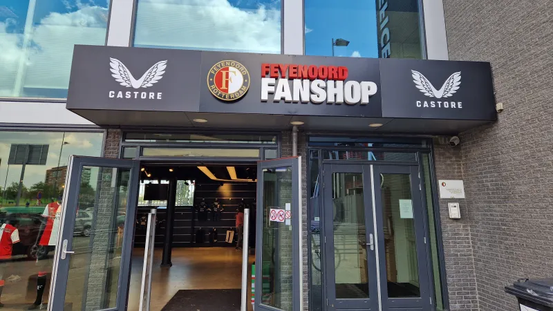 FOTO'S | Feyenoord presenteert Europese trainingslijn
