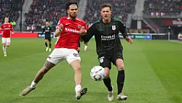 EREDIVISIE | AZ speelt gelijk tegen PEC Zwolle