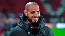 El Ahmadi haalt uit naar keuze Van Persie