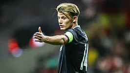 PraatMee | Europa League minder belangrijk dan de Eredivisie