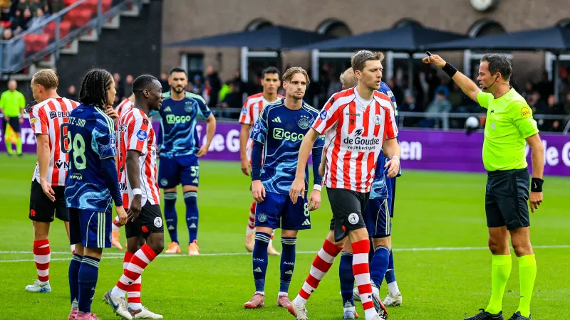 EREDIVISIE | SC Heerenveen wint dankzij twee goals in de laatste minuten