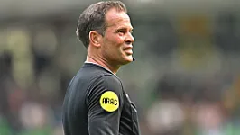 Scheidsrechter Nijhuis: 'Het was een zuivere goal'