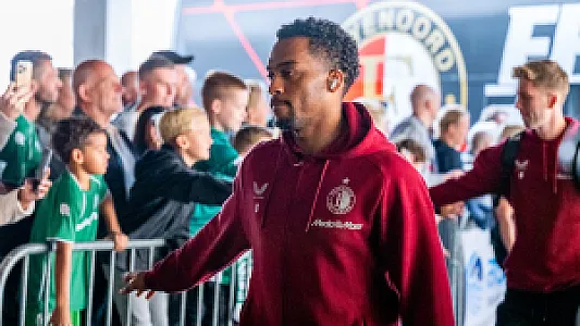 Timber vervangen door Koopmeiners in Oranje