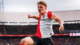 Dit viel ons op; Steijn juicht uitbundig, Van Persie steekt hand in eigen boezem