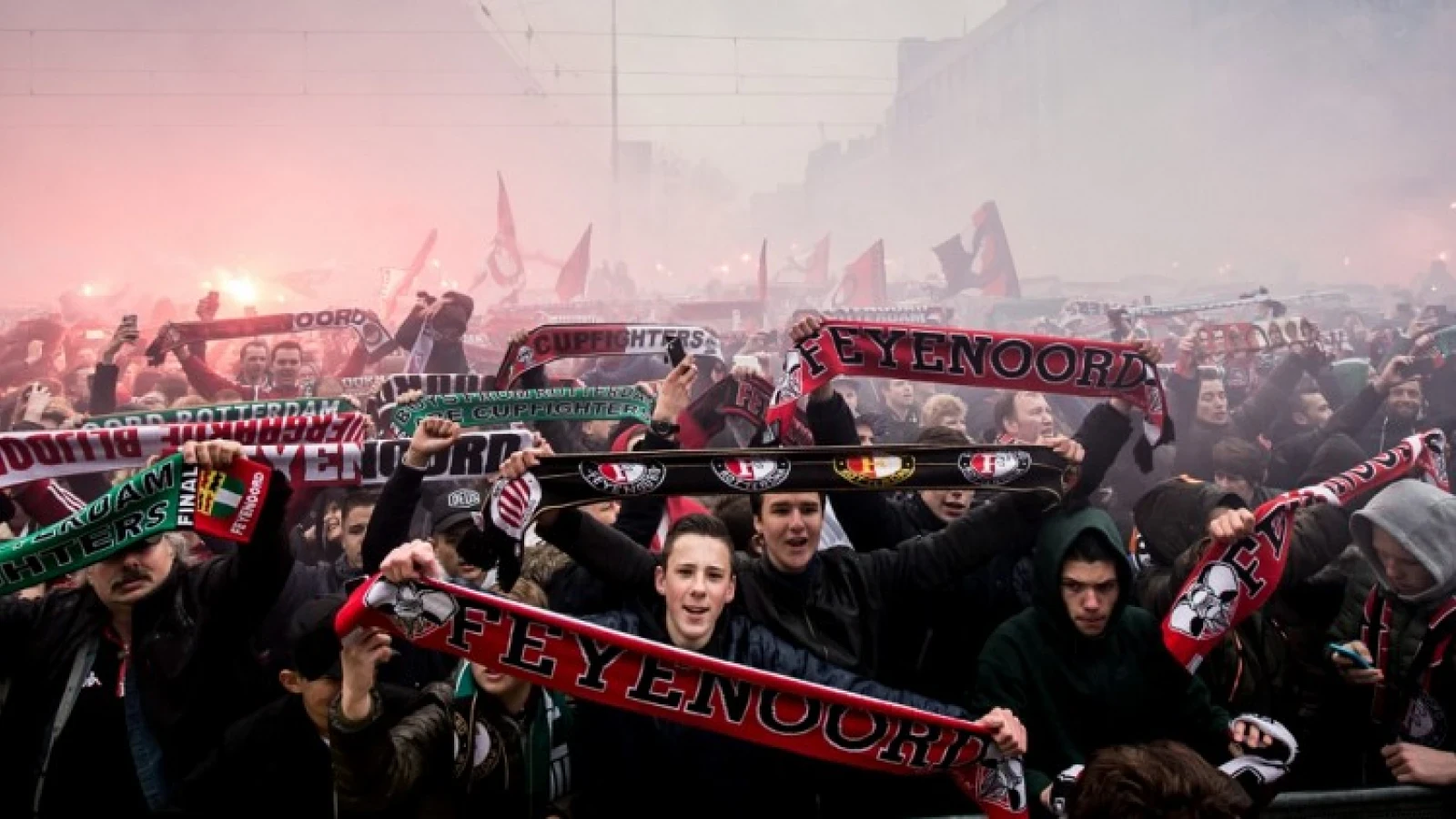 Supporters zien huldiging liever op zondag dan op maandag