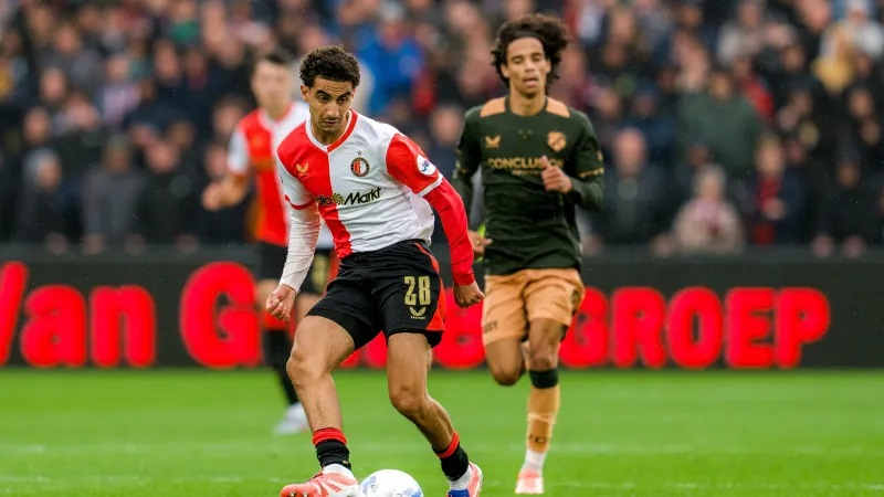 INTERLANDPERIODE | Ueda en Watanabe in de basis bij Japan, Hwang start bij Zuid-Korea