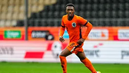 Milambo loopt zware blessure op bij Jong Oranje en moet operatie ondergaan