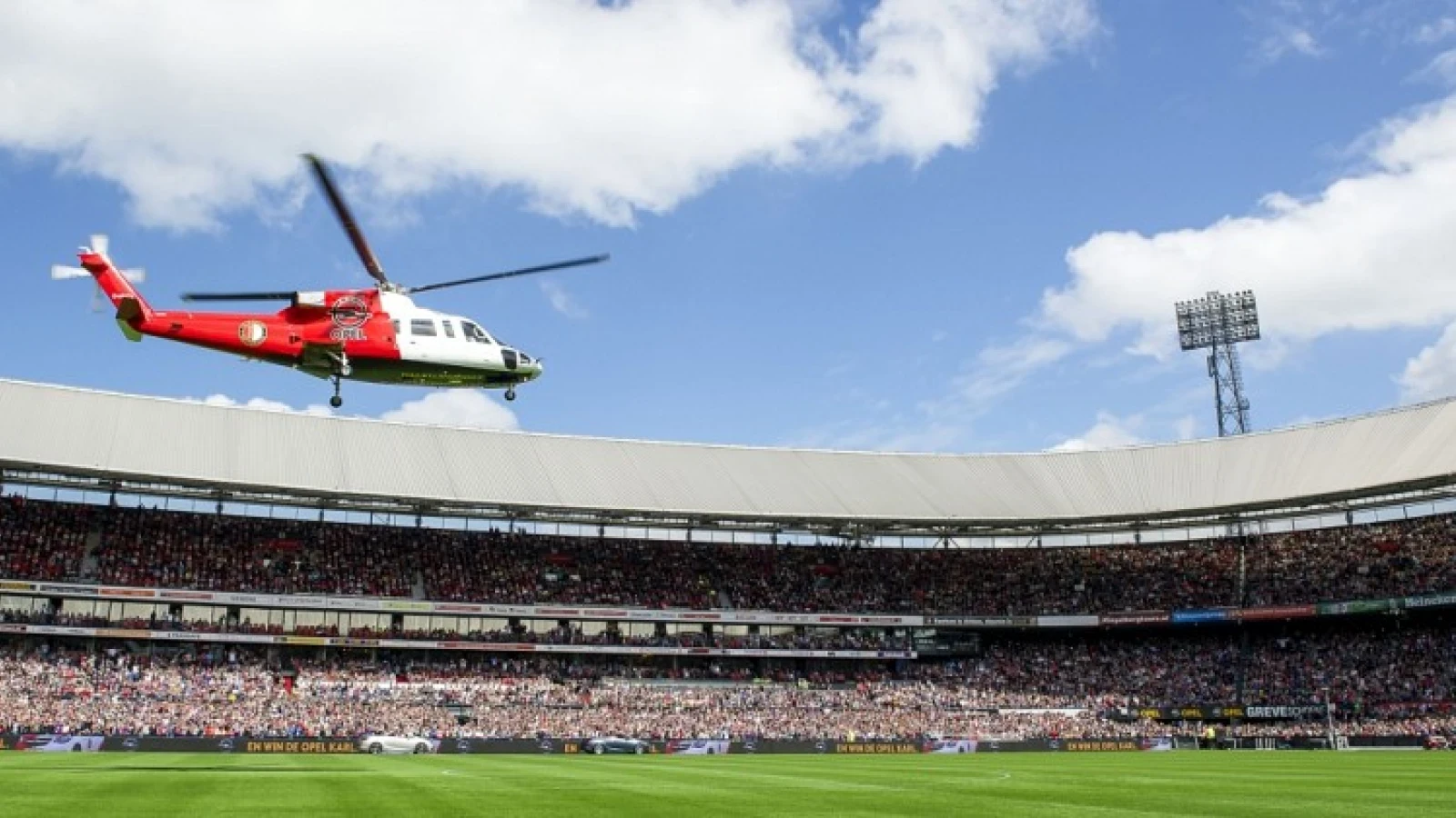 UPDATE | Feyenoord niet met helikopter naar Kuip