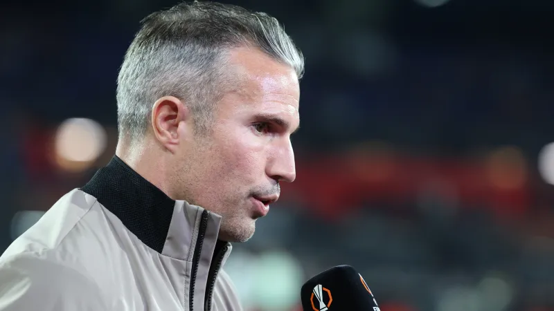 'Van Persie laat spelers landen'