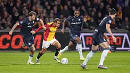 Feyenoord verliest van Go Ahead Eagles en is koppositie kwijt