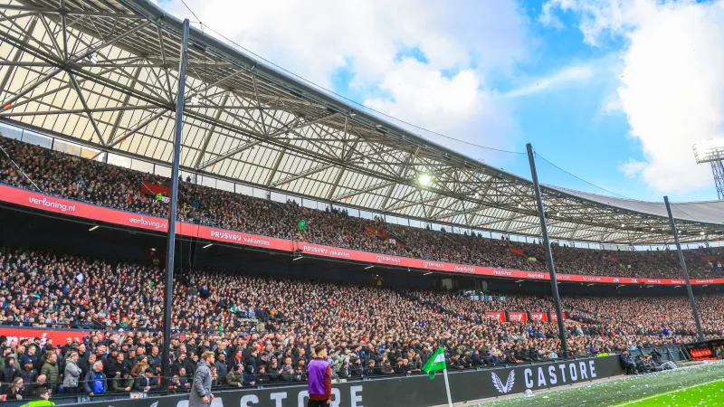 Plan voor renovatie De Kuip: nieuwe ring en nieuw dak