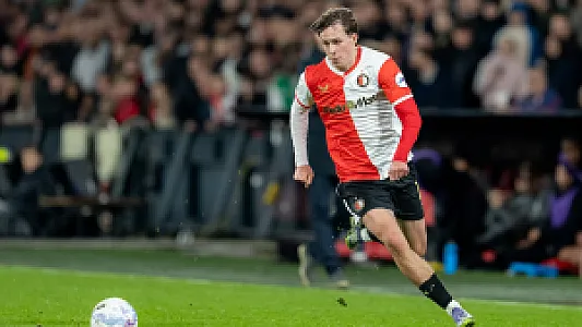Keuzes voor Van Persie: wie moet er op de flanken?
