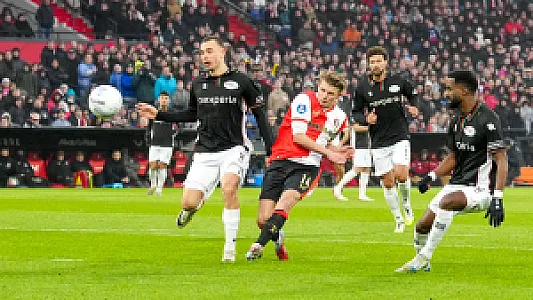LIVE | Feyenoord - NEC Nijmegen 2-4 | Einde wedstrijd