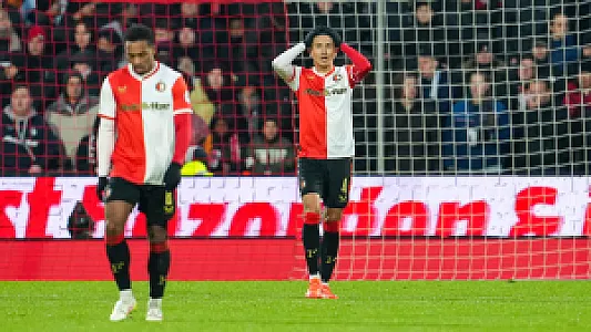 PraatMee | Moet Feyenoord vrezen voor plek twee?